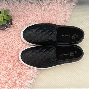 TIME&TRU Black Slip Ons with White Rims Size 6.5